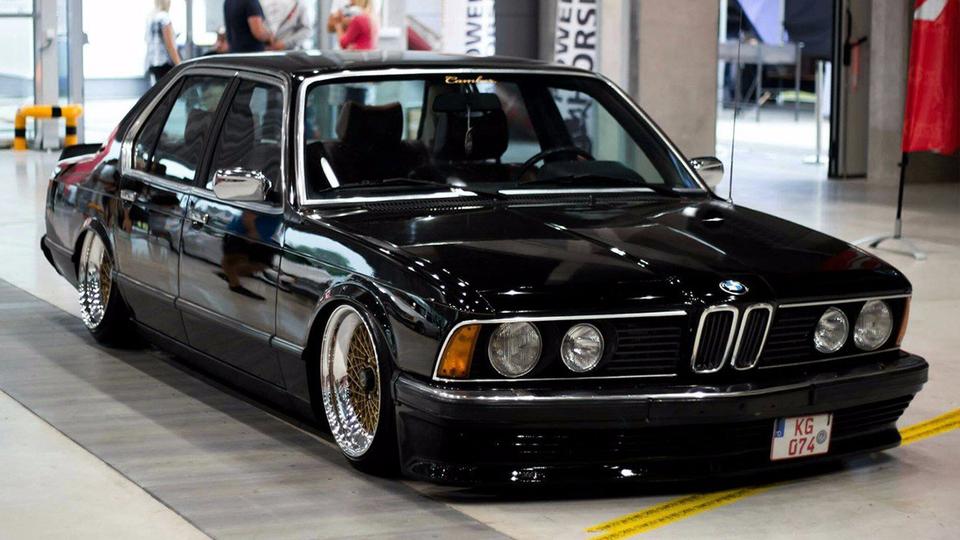 Редкая «семёрка» BMW в продаже на Avtoelon.uz