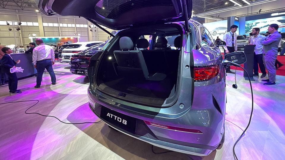 BYD представил два новых гибрида — ATTO 8 и Yuan Up DM-i