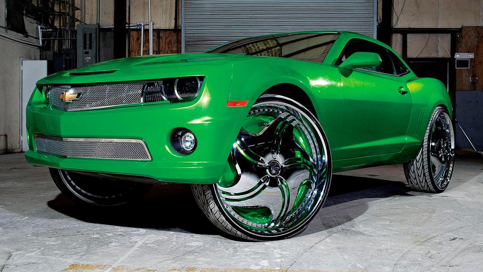 Гигантские колёса как новый тренд в тюнинге Узбекистана