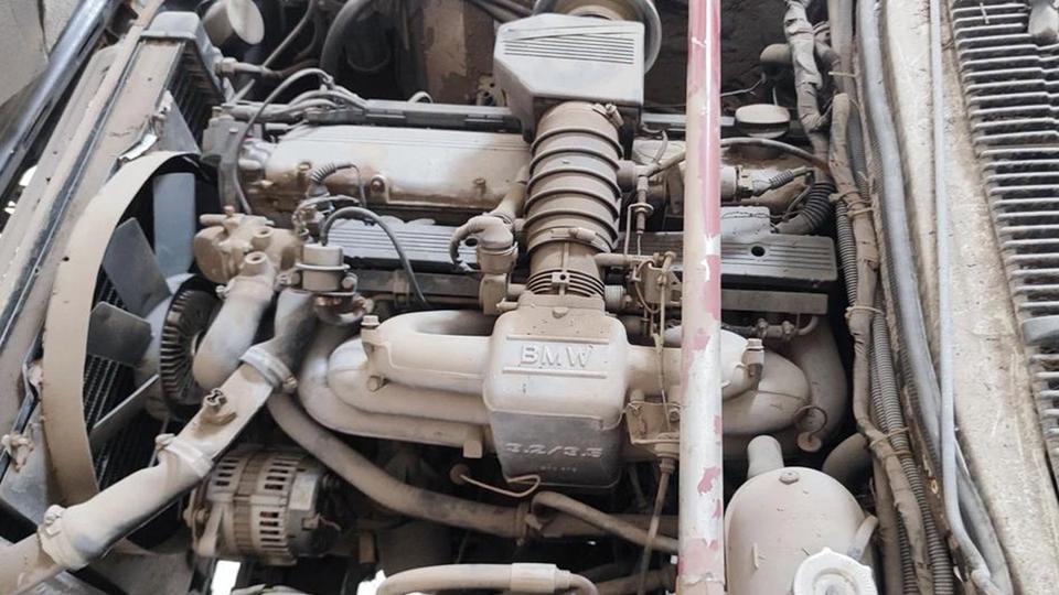 Редкая «семёрка» BMW в продаже на Avtoelon.uz