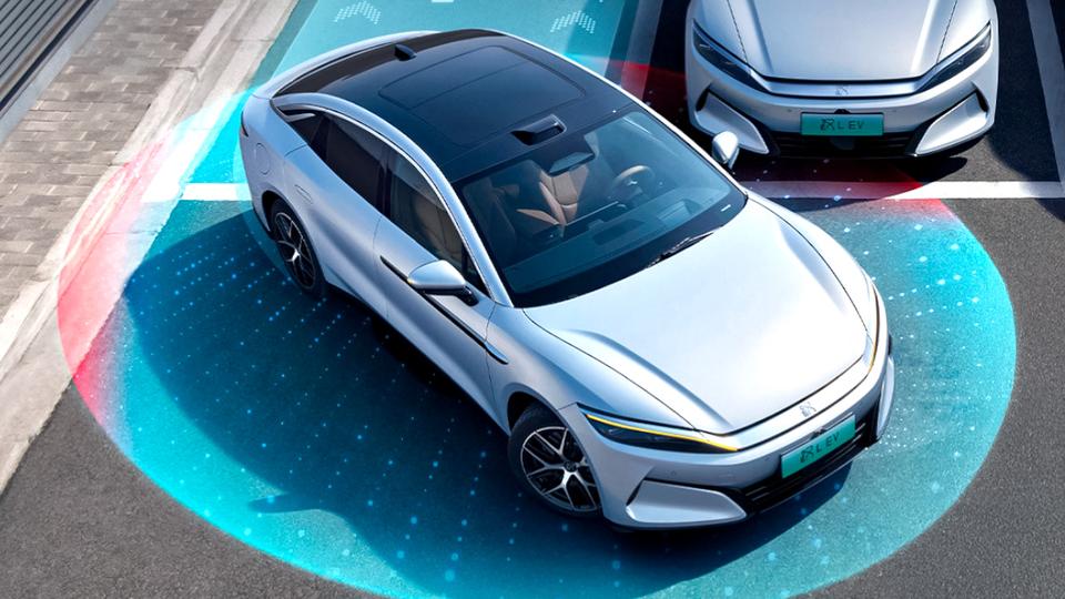 BYD оплатит ущерб за ДТП при автоматическом заезде на парковку