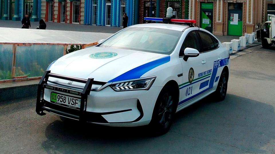 В Узбекистане появились патрульные Cobalt, оборудованные как в США