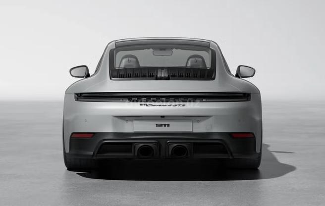 Porsche 911 Carrera 4 GTS Coupe