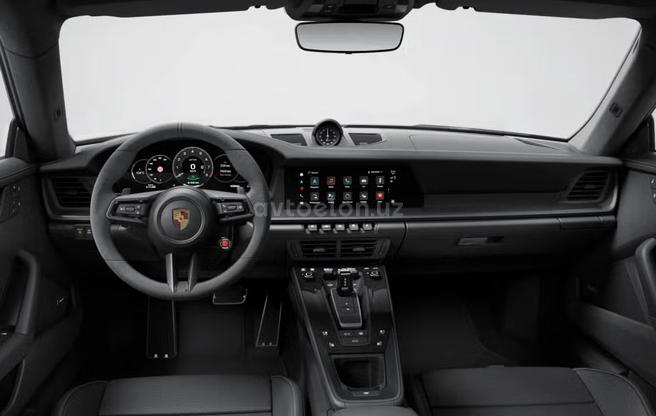 Porsche 911 Carrera 4 GTS Coupe