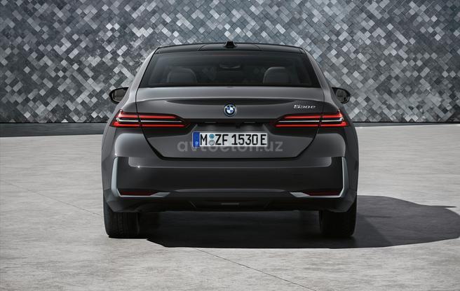 BMW 530e(G60)