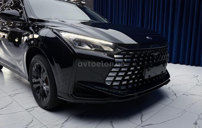 Dong Feng Aeolus Shine