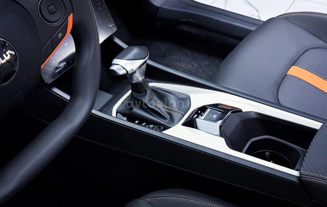 Dong Feng Aeolus Shine