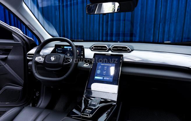 Dong Feng Aeolus Mage