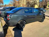 Мокрый асфальт Chevrolet Cobalt, 4 позиция 2025 года, КПП Автомат, в Ташкент за ~12 324 y.e. id6365308, Фото №1
