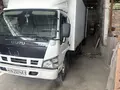 Isuzu 2018 года, в Бухара за ~32 397 y.e. id6666071