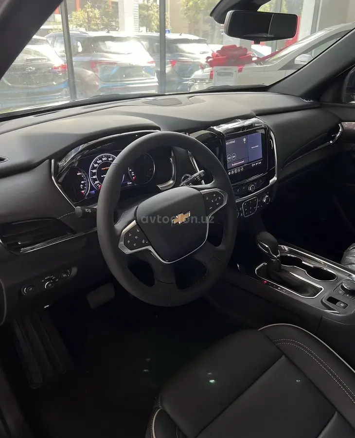 Chevrolet Traverse 2025 — 2