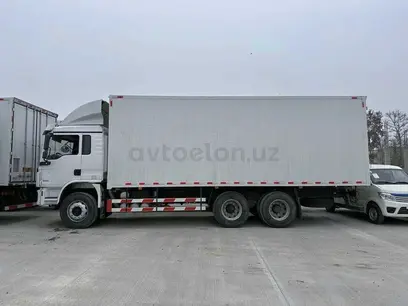 Shacman  furgon 5 tonnali 2024 года, в Ангрен за ~33 307 y.e. id5000556