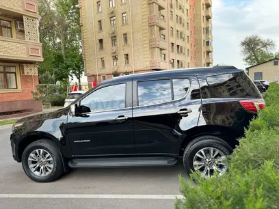 Черный Chevrolet TrailBlazer 2021 года, КПП Автомат, в Ургенч за 35 000 y.e. id4984450