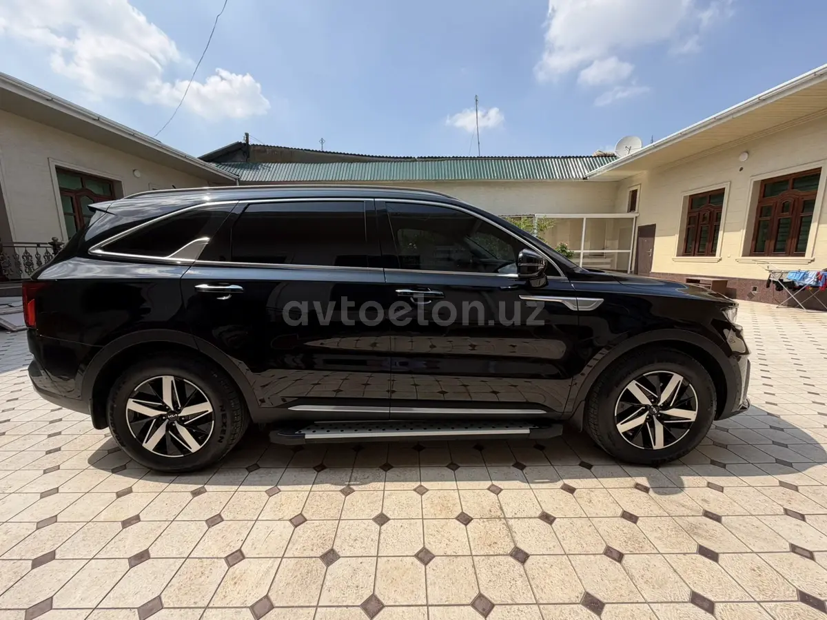Kia Sorento — 10