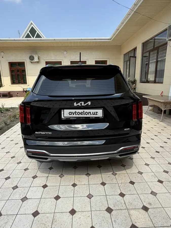 Kia Sorento — 7