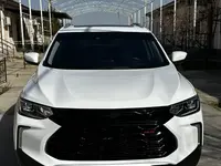 Белый Chevrolet Tracker, 3 позиция 2024 года, в Карши за ~16 368 y.e. id7056713