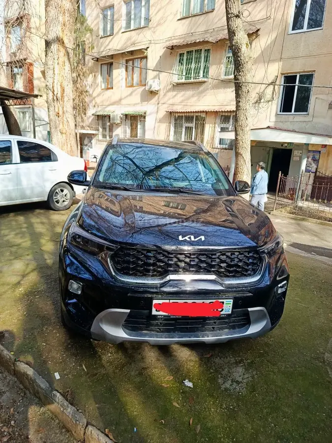 Kia Sonet — 4