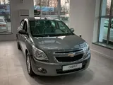 Мокрый асфальт Chevrolet Cobalt, 4 позиция 2024 года, КПП Автомат, в Самарканд за ~11 611 y.e. id2816250