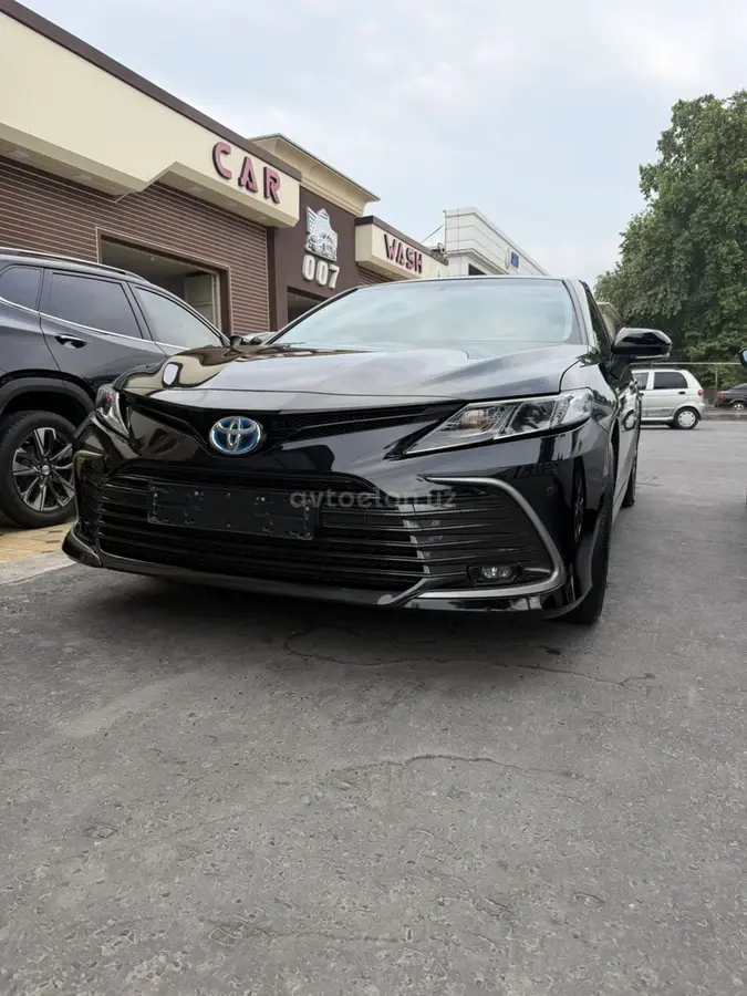 Toyota Camry — 2
