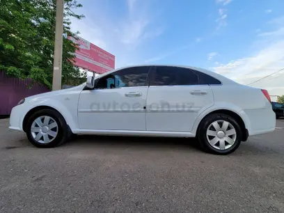 Белый Chevrolet Gentra, 2 позиция 2018 года, КПП Механика, в Ташкент за 11 000 y.e. id5000476