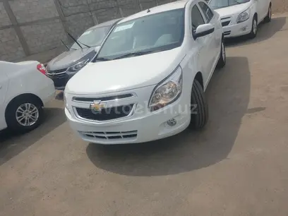 Белый Chevrolet Cobalt, 4 позиция 2024 года, КПП Автомат, в Андижан за 13 000 y.e. id5190648