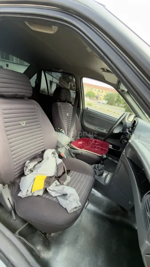 Daewoo Nexia 2007 — 10
