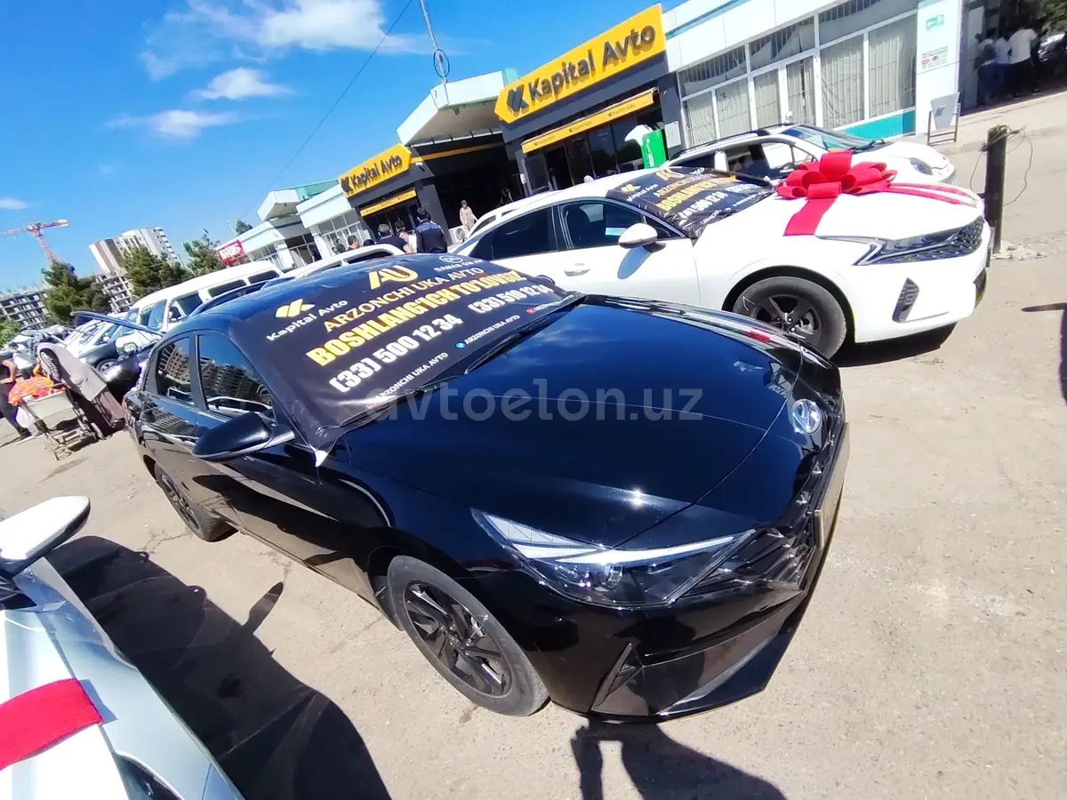 Hyundai Elantra 2021 — 3