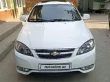 Белый Chevrolet Gentra, 3 позиция 2022 года, КПП Автомат, в Фергана за 14 300 y.e. id5230056, Фото №1