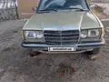 Жёлто-зеленый Mercedes-Benz 190 1984 года, КПП Механика, в Джизак за ~1 418 y.e. id6496867