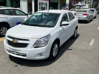 Белый Chevrolet Cobalt, 4 позиция 2024 года, КПП Автомат, в Шерабадский район за ~11 608 y.e. id5165974