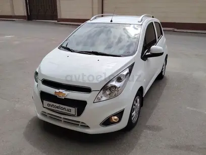 Белый Chevrolet Spark, 4 позиция 2022 года, КПП Механика, в Ташкент за 10 500 y.e. id5219504