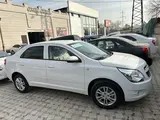 Белый Chevrolet Cobalt, 4 позиция 2024 года, КПП Автомат, в Ташкент за 12 700 y.e. id5220401, Фото №1