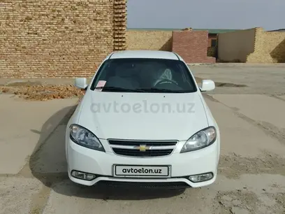 Chevrolet Gentra, 1 pozitsiya Gaz-benzin 2022 yil, КПП Mexanika, shahar Nukus uchun ~12 346 у.е. id5195051