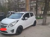 Белый Chevrolet Spark, 3 позиция 2014 года, КПП Механика, в Ташкент за 5 200 y.e. id5211024, Фото №1