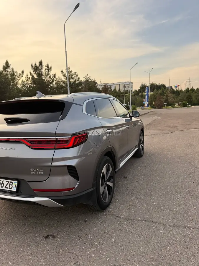 BYD Song Plus DM-i