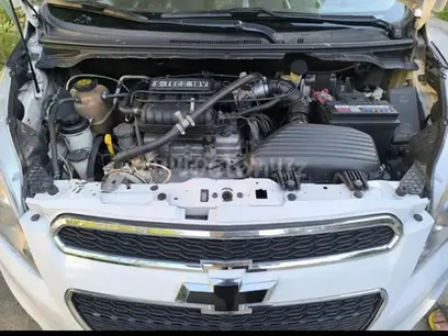 Белый Chevrolet Spark, 2 евро позиция 2013 года, КПП Автомат, в Фергана за 6 000 y.e. id5177530