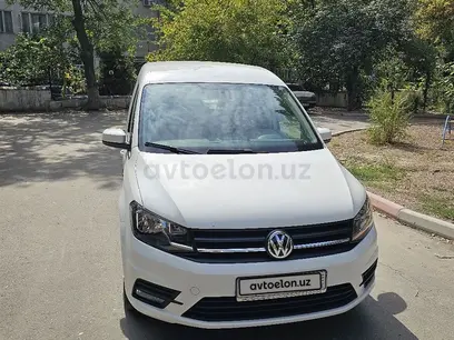 Белый Volkswagen Caddy 2020 года, КПП Механика, в Ташкент за 20 000 y.e. id4886119