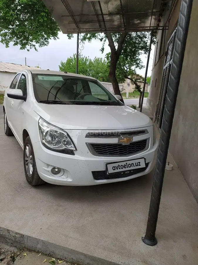 Chevrolet Cobalt 2025 — 3