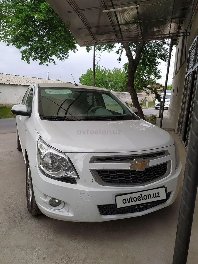 Chevrolet Cobalt 2025 — 4