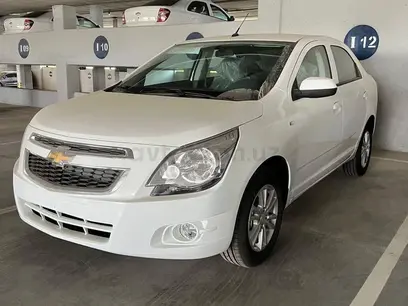 Белый Chevrolet Cobalt, 4 позиция 2024 года, КПП Автомат, в Ташкент за 13 000 y.e. id3308528