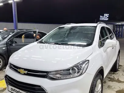 Белый Chevrolet Tracker 2020 года, КПП Автомат, в Ташкент за 15 000 y.e. id4881942