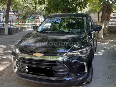 Черный Chevrolet Tracker, 2 позиция 2022 года, КПП Автомат, в Ташкент за 16 300 y.e. id5223299