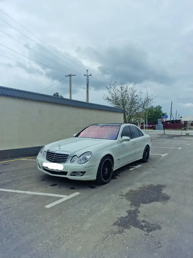 Mercedes-Benz E 230 — 2