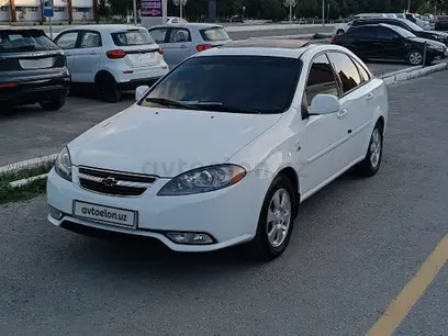 Белый Chevrolet Gentra, 3 позиция 2021 года, КПП Автомат, в Навои за ~13 334 y.e. id5177935