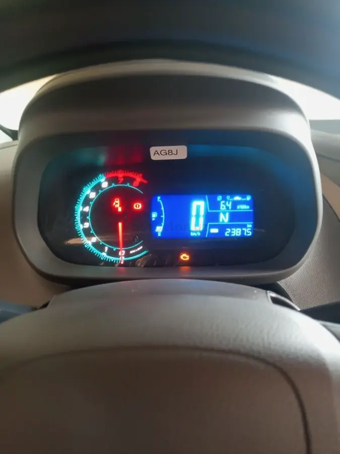 Chevrolet Cobalt 2025 — 4