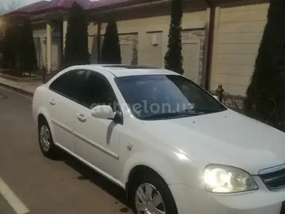 Белый Chevrolet Lacetti, 3 позиция 2010 года, КПП Автомат, в Ташкент за 8 300 y.e. id3055508