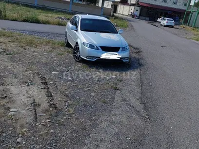 Серебристый Chevrolet Gentra, 2 позиция 2015 года, КПП Автомат, в Ташкент за 10 000 y.e. id5139301