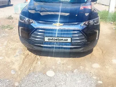 Черный Chevrolet Tracker, 2 позиция 2020 года, КПП Автомат, в Ташкент за 16 200 y.e. id5106556