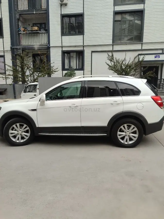 Chevrolet Captiva 2017 — 3