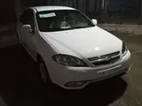 Белый Chevrolet Gentra, 3 позиция 2024 года, КПП Автомат, в Самарканд за 15 000 y.e. id5041154, Фото №1